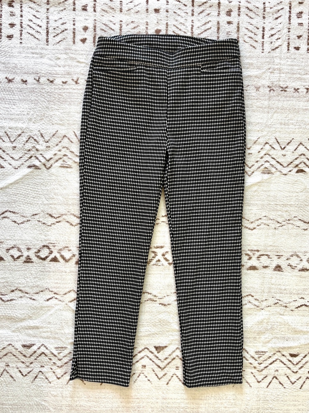 Chico’s Black White Geometric Print Slim Ankle Pants Size 0.5R Classic Preppy
